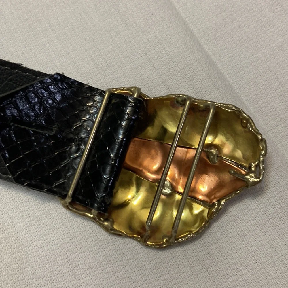 Tri Color Buckle on Black Snake Print Womens Wide Belt- EUC - S/ M